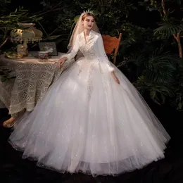 Vinterbröllopsklänning 2022 Långärmad V-hals Vit förtjockad varm stjärnhimmel Dreamy Autumn Bridal Ball Gowns Vestido de Noiva