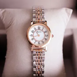Luxo feminino relógios designer versátil relógio digital damas Diamond moda moda moderna Quartz em aço inoxidável Banda de aço mulheres assistir gdbhfgh