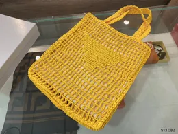 女性ニットメッシュハンドバッグ2の1つのわら織りの買い物袋の腋作ハンドバッグ女性の高級デザイナーショルダークロスボディメッセンジャーコイン財布の袋