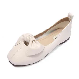 Dress Shoes Sandals Soft Soled Soft Leather Single Shoe Female 2022 New Bow Fairy Style Versatile Flat Bottom Commuting Shoes 220525