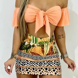 Moda Donna Set due pezzi BeachWear Annodato con spalle scoperte Top corto con stampa tropicale Mini gonna aderente Set 220421