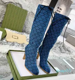 قماش جلدي أصلي فوق مصمم حذاء الركبة للأحذية النسائية السحابية
