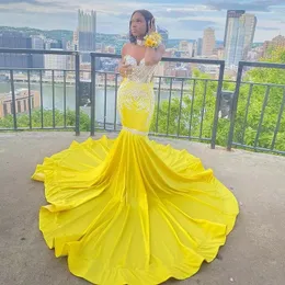 Gorgeous Yellow Beading Evening Dresses Sweetheart Crystal Prom Gown 2022 Elastic Satin Black Girls Graduation Party Dress