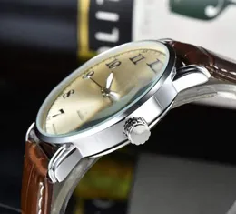 2022 高品質メンズ高級腕時計 3 針シリーズメンズクォーツ時計トップブランドの革ストラップファッションアクセサリー時計カレンダー機能付き 40 ミリメートル