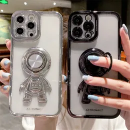 Custodie per telefoni con staffa per astronauta in silicone morbido placcato per Iphone 15 14 13 12 11 Pro X XR XS Max 7 8 Plus Supporto per anello Cover posteriore Fashion Designer