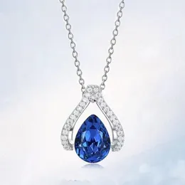 Collane con ciondolo Collana di moda Huitan con goccia d'acqua Blu CZ Accessori da donna di lusso per regalo di compleanno fantasia per feste Gioielli da donna