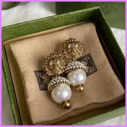 Street Fashion Women Earrings Stud Luxury Designer Jewelry Pearl Lion Earring Ladies Ear Studs Retro High Quality Designers G Earrings 2208163D