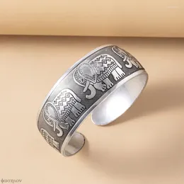 Bangle vintage silverpläterad präglad elefant hinduisk ganesha stor armband manschett Egypten afrikanska smycken animebangle inte22