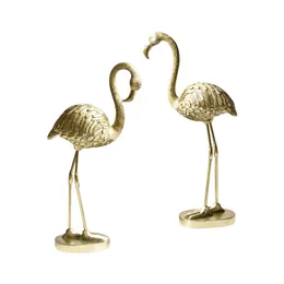 Nordic Dekorativa Objekt Ljus Lyx Golden Flamingo Fönster Hem Dekoration Resin Dekoration Hantverk TV Skåp Personlighet Kreativa dekorationer