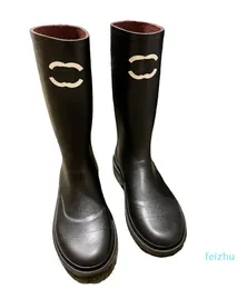 Mode Schwarz frauen Stiefel Halb Regen Stiefel 2022 Herbst Neue Druck Laufsohle Schlanke Bein Designer Schuhe