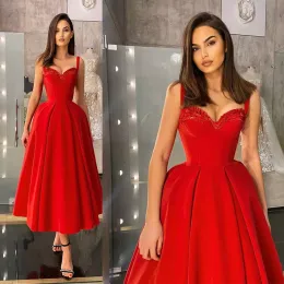 2022 vestidos de baile vermelho correntes uma linha comprimento de chá babados supere