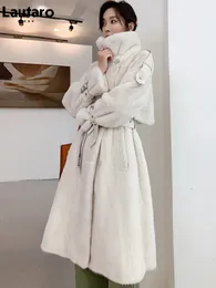 Lautaro Winter Long White White White Warm Soft Fluffy Faux Mink Fur Trench Coat for Women Double Breadted Style Fashion 2021 T220716
