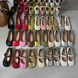 スリッパの女性靴分割トゥータビニンジャフラットバレエウーマンブリーフローファーソフトボトムモカシンボウバレリーナ220622