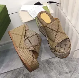 Sandalias de plataforma para mujer Zapatillas Slide SGG Designer Luxury Flat High Heels Chanclas Zapatos