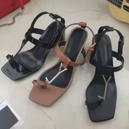 Ayakkabı Sandalet Yaz Yüksek Topuklu Parti% 100 Deri Kadın İş Tasarımcısı Seksi Topuklu Metal Kemer Tokası Kalın Topuk Siyah Kadın Büyük Boyut 34-41-42