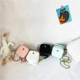 Дизайнерские девушки -кошельки для сети сладкие дети цветочный пуд -ромб мессенджер сумки 2022 сладкие детские бриллиантовые вышившие линия одно плечо.