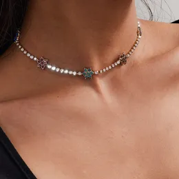 Piękny CZ Rhinestone Flower Choker Naszyjnik dla kobiet złota wielokolorowa krystaliczna chokers