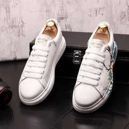 Scarpe da matrimonio vestito classico stilista europeo rotondo toeman white trend sneaker primavera i trans casual