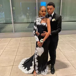 Black Elegant Prom Dress For African Women Satin Appliques One Shoulder Side Slit Sweep Train Tight Long Mermaid Gowns Evening Party Formal Dresses