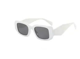 330デザイナーサングラスクラシック眼鏡ゴーグルアウトドアビーチサングラスマンウーマンミックスカラーオプションの空腹と若い物理的な色