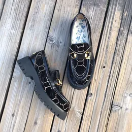 Włoszech luksusowe trampki designerskie buty zwykłe marka Sneaker Woman trener prawdziwe skórzane buty do chodzenia asa przez Shoebrand W136 05