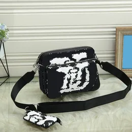 Lyxdesigner Crossbody Handbag Messenger Cross Body Bag Fashion Tote ryggsäck Purses Koppling Plånbok axelväskor läder
