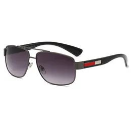 622S design lyxiga solglasögon för män 5Colors Fashion Classic UV400 Högkvalitativ sommar utomhus Körstrand fritid