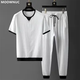 Tshirt pants Summer HighEnd Fashion TwoPiece Mens Leisure Sports Breathable Solid Color HighQuality Suit 220705