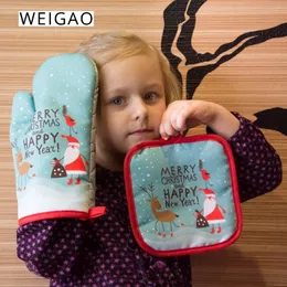 WEIGAO 2pcs Christmas Oven Mitts Baking Anti Gloves Pad Dining Kitchen Mat Year Navidad Xmas Party Decorations Y201020