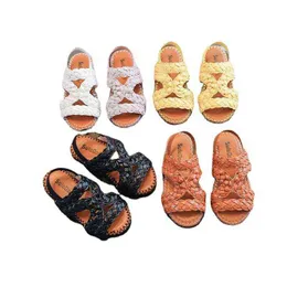 Barnens vävda sandaler Sommarflickor Non-Slip Open-Toe Sandaler Slippers Tjejer 'Fashion Non-Slip Beach Skor Gladiator Sandals G220418