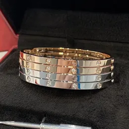 Lyxig titan armband hona för älskare Forever Eternal Fashion par Rose Gold