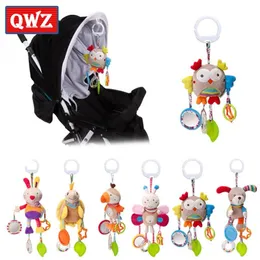 QWZ Rattle Toys for Baby Cute Puppy Bee wózek grzechotki Mobile na wózek dla niemowląt 012 miesięcy niemowlęcia wiszące prezent 220531