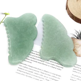 Green Jade Gua Sha Massagestenar med Comb Edge Guasha Rocks For Face Body Muscle Relaxande Akupunkturterapiverktyg