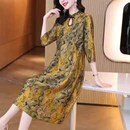 Casual Dresses Heavy Silk Dress Female 2022 Spring Chinese Retro Buckle Temperament Skirt Prints O Neck Broad Wife DressCasual