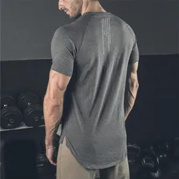 Muscleguys 체육관 T 셔츠 남자 피트니스 운동 면화 Tshirt 보디 빌딩 운동 운동 스키니 티 셔츠 여름 캐주얼 스포츠 의류 220607