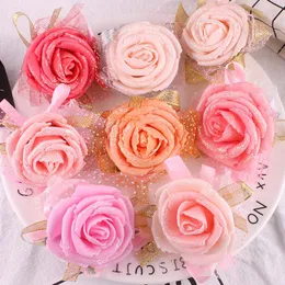 Ghirlande di fiori decorativi 10 pezzi Team Bride Fiore artificiale da polso rosa per essere damigelle Regalo Regali di nozze per gli ospiti Festa nuziale Favo