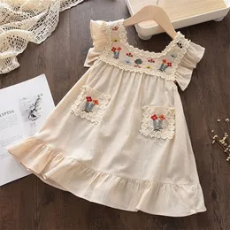 Menoea Baby Girls Cotton Dresses Summer Flower Embroidery Lace Dress Toddler Kids Casual Flying Sleeve Princess Clothes 2-6Y 220426