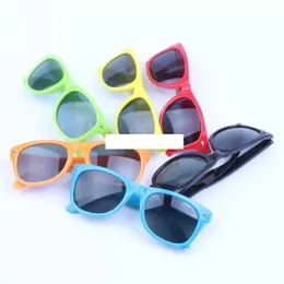 Ny Rice Nail Fashion Frame med samma färg Kids 'Sunblock Children's Plastic Solglasögon