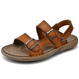 Sandals 2022 Summer Mashion Man Beach Beach Leather Uomini Casualmente Shidessandalsandri maschi fatti a mano