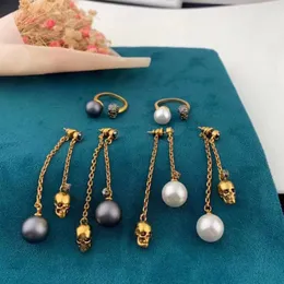 Retro Moda Partisi İnci Takı Kadınlar Hayalet Küpeler Vintage Kafatası Kearing Ünlü Marka Marke Mektup Namejewelry