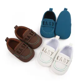 Sapatos de bebê recém-nascido prewalker sola macia sapatos de camurça menino mocassins sapatos casuais 0-18 meses