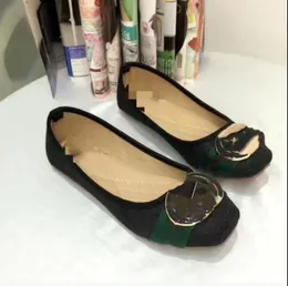 22GG YENI Kadın Elbise Ayakkabı moda GGity kadın deri iş ayakkabısı bayan Düz taban Bayanlar Rahat Tasarımcı rahat ayakkabılar