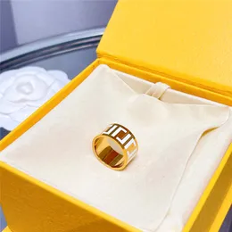 Fedi nuziali con lettere d'oro Anelli di gioielli firmati da donna Anello di marca con promessa da uomo Regali di fidanzamento per donna con scatola