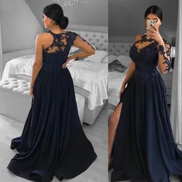 2022 Sexy Dark Navy Blue Evening Dresses Wear One Shoulder Long Sleeve Illusion Lace Appliques Crystal Beads High Side Split A Line Prom Gowns Sweep Train Plus Size
