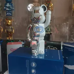 New spot bearbrick 400% blocos de construção violentos socos de urso clique urso polar enfeites de moda presentes de boneca feitos à mão 28 cm