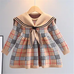 Primavera Autumn Baby Girls Sweater Dresses Fashion Fashion PREPPY Estilo para niños Dress de manga larga ABROLLA COLLAR NIÑOS Princesa Vestido
