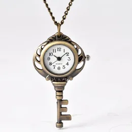 Taschenuhren 7053 Bronze Männer und Frauen Uhr Stereo Key Classic Quarz mit Halskette Geschenke