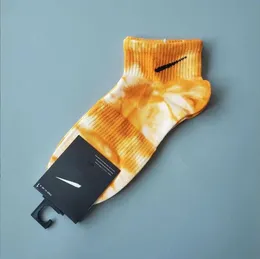 2022 Mens Socks 여성 고품질 면화 면화 클래식 발목 편지 통기성 넥타이 염료 농구 스포츠 양말 도매 유니폼 크기