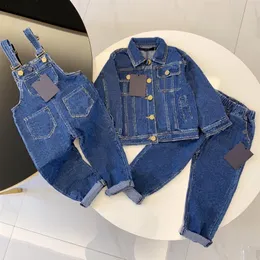 Barn designerkläder set tjej pojke denim jackor outwear topp jeans rock mode klassiska overaller shorts baby byxor jacka chi281m