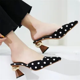 High Heel Slippers Pointed Toe Shoes Woman Elegant Mules Shoe Black White Dot Metal Heel Outdoors Slippers E662 Y200628